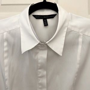 NWOT White House Black Market Crisp White Button Down Long Sleeve Tunic size 10